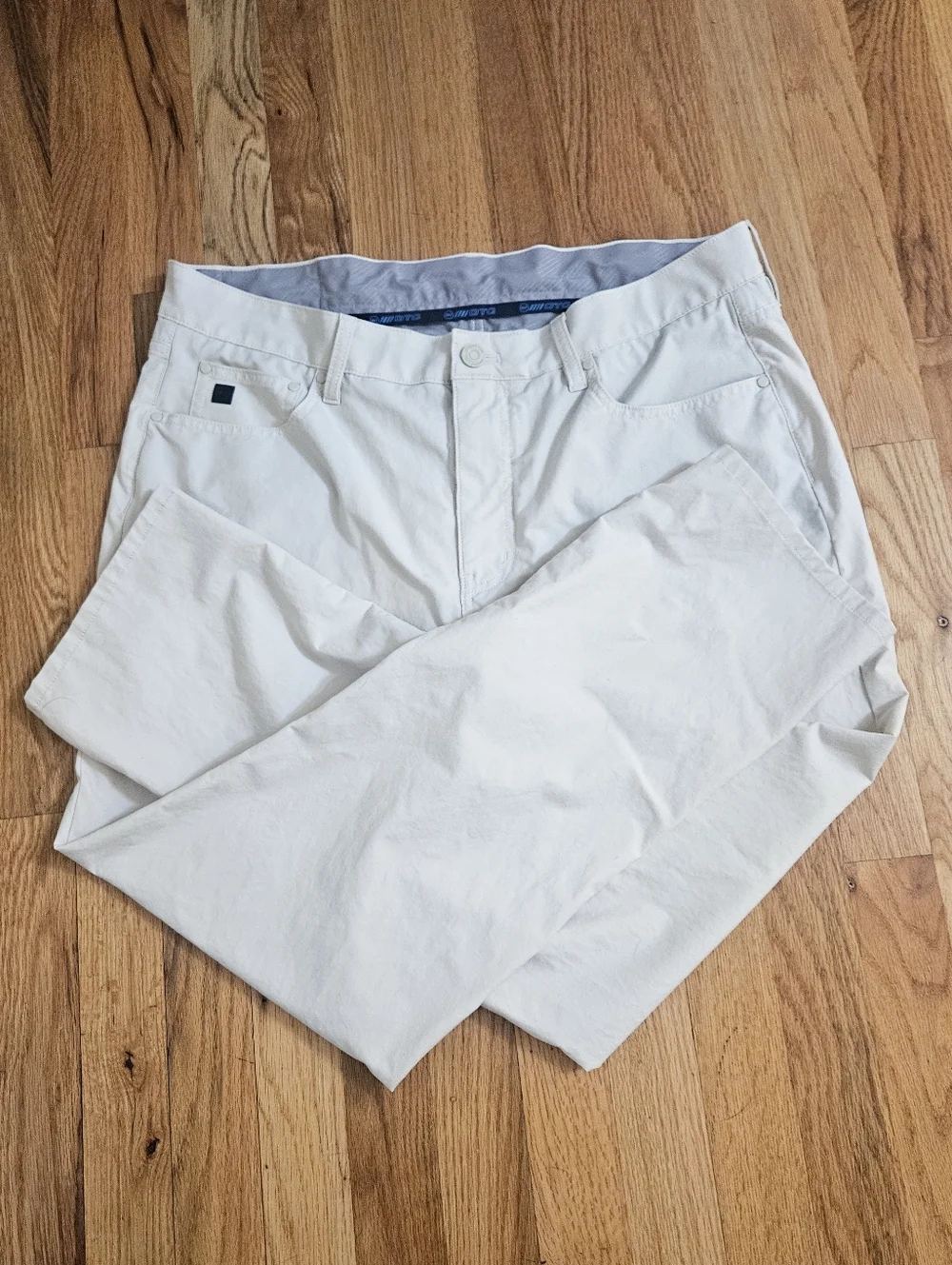 Vineyard Vines On-The-Go Pants (OTG) EUC Size 36+30